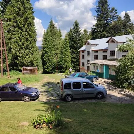 Lodge Ksenia Skhidnytsia
